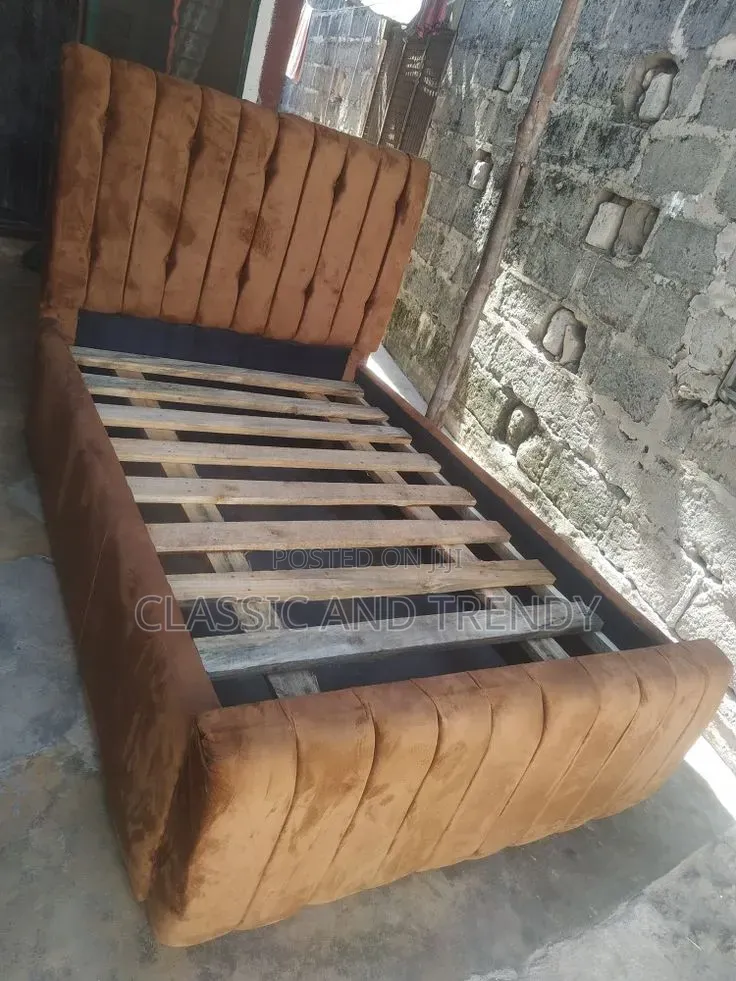 Brown 5x6 Chester Bed Fulfilling Your Dream