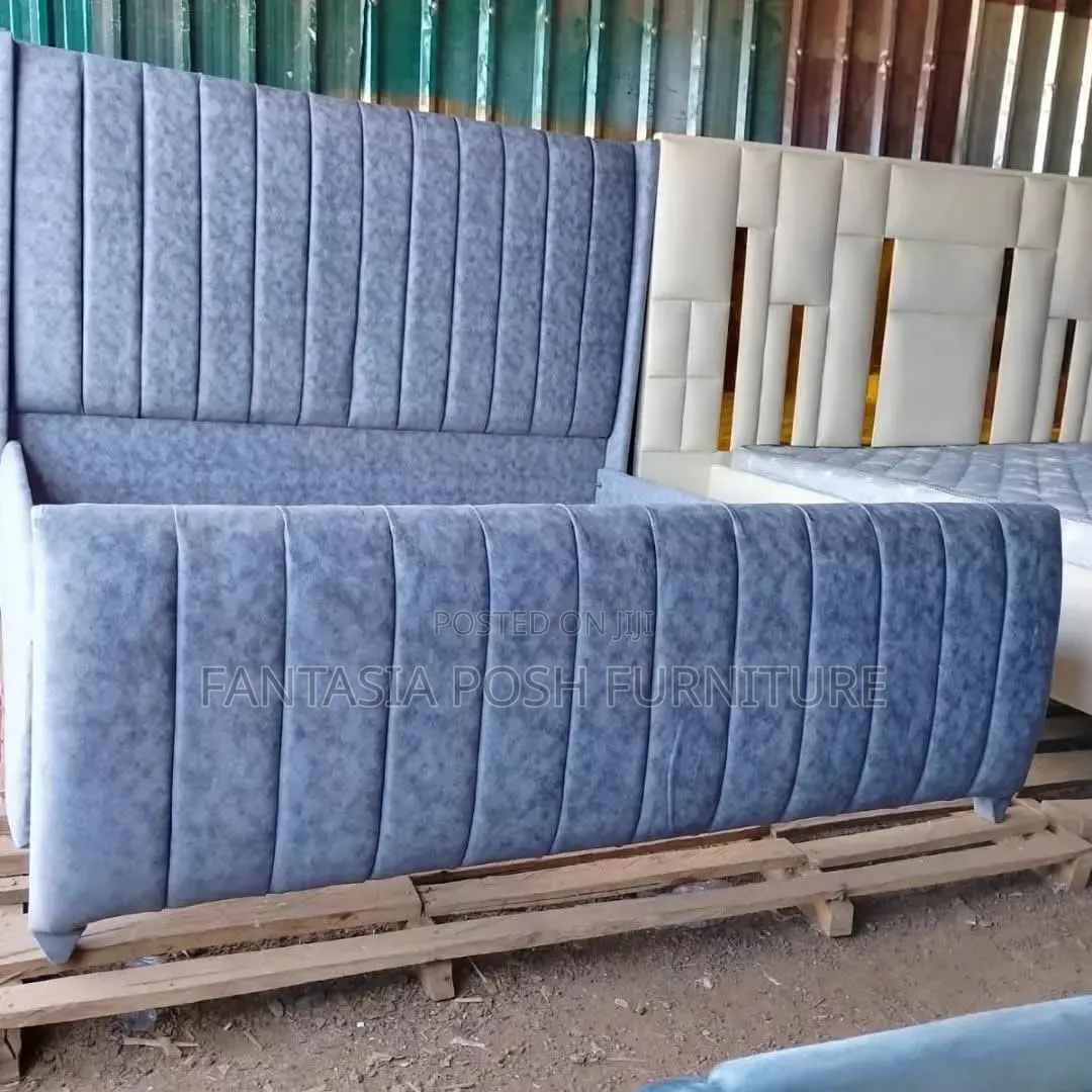 Velvet/Fabric Bed Size 5 by 6