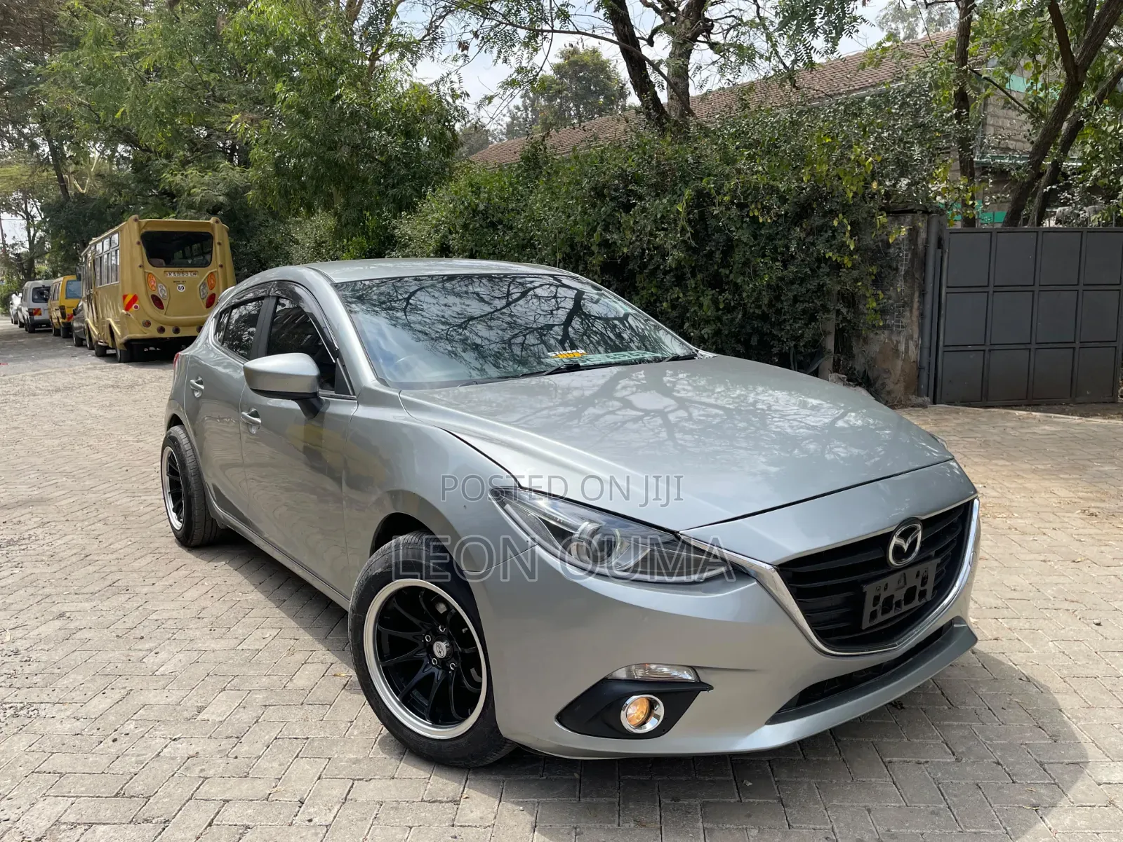 Mazda Axela SV Premium 2014 Gray