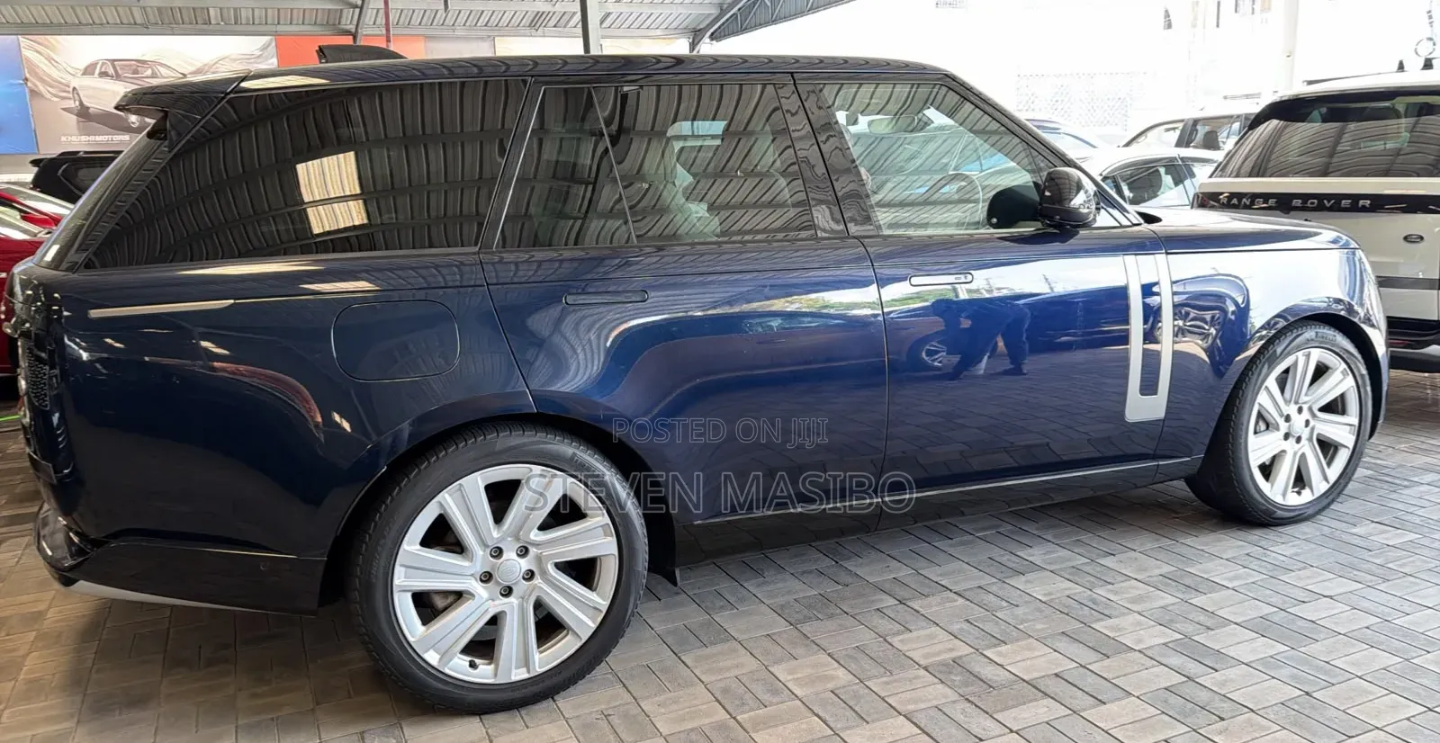 Land Rover Range Rover Vogue 2022 Blue