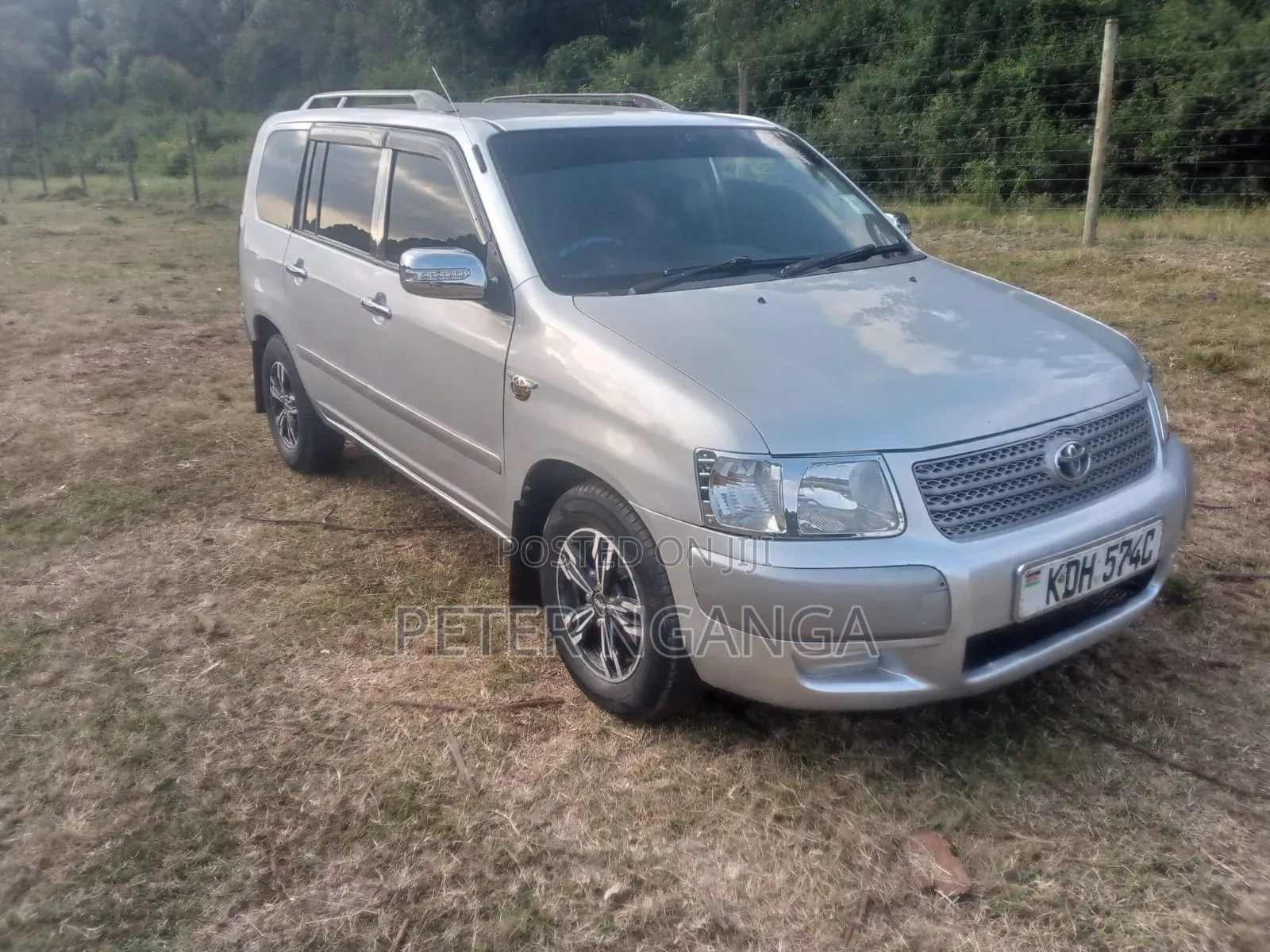 Toyota Succeed SV Premium 2014 Silver