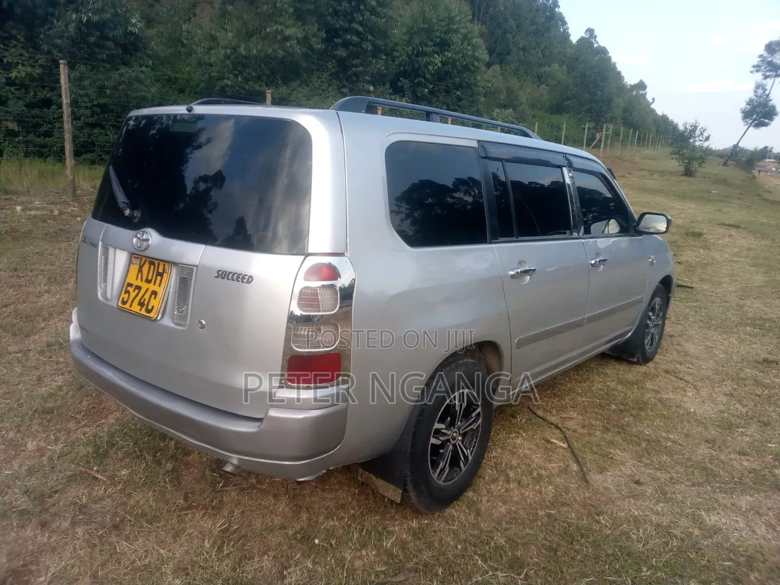 Toyota Succeed SV Premium 2014 Silver