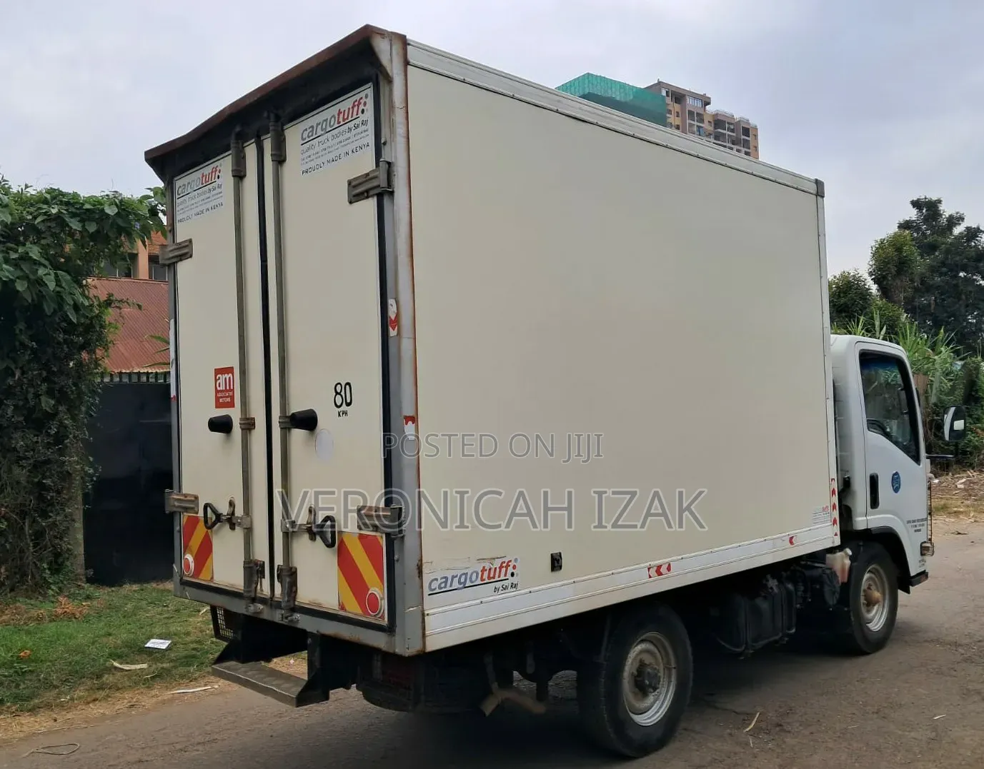 Isuzu NLR 2023