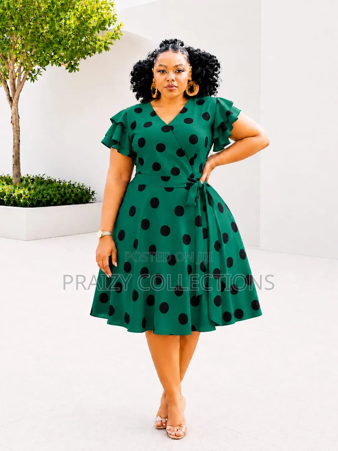 Breastfeeding Friendly Dotted Skater Dress