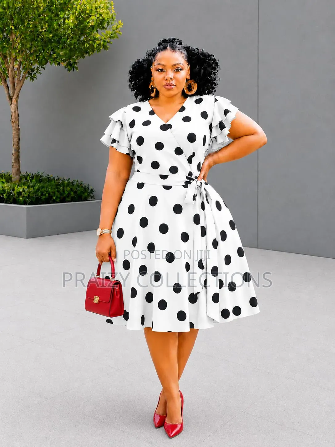Breastfeeding Friendly Dotted Skater Dress