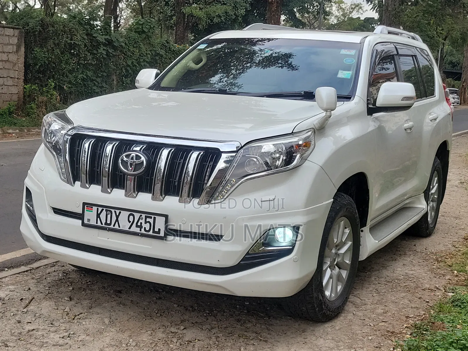 Toyota Land Cruiser Prado 2015 White