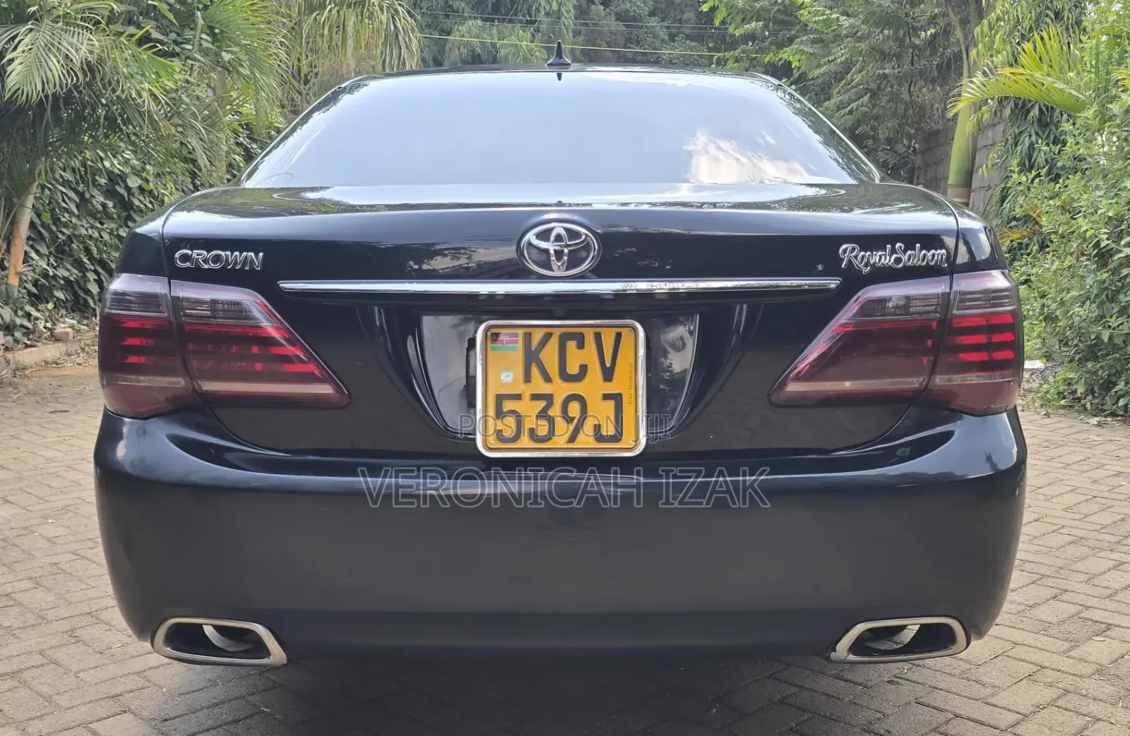 Toyota Crown 2012 Black