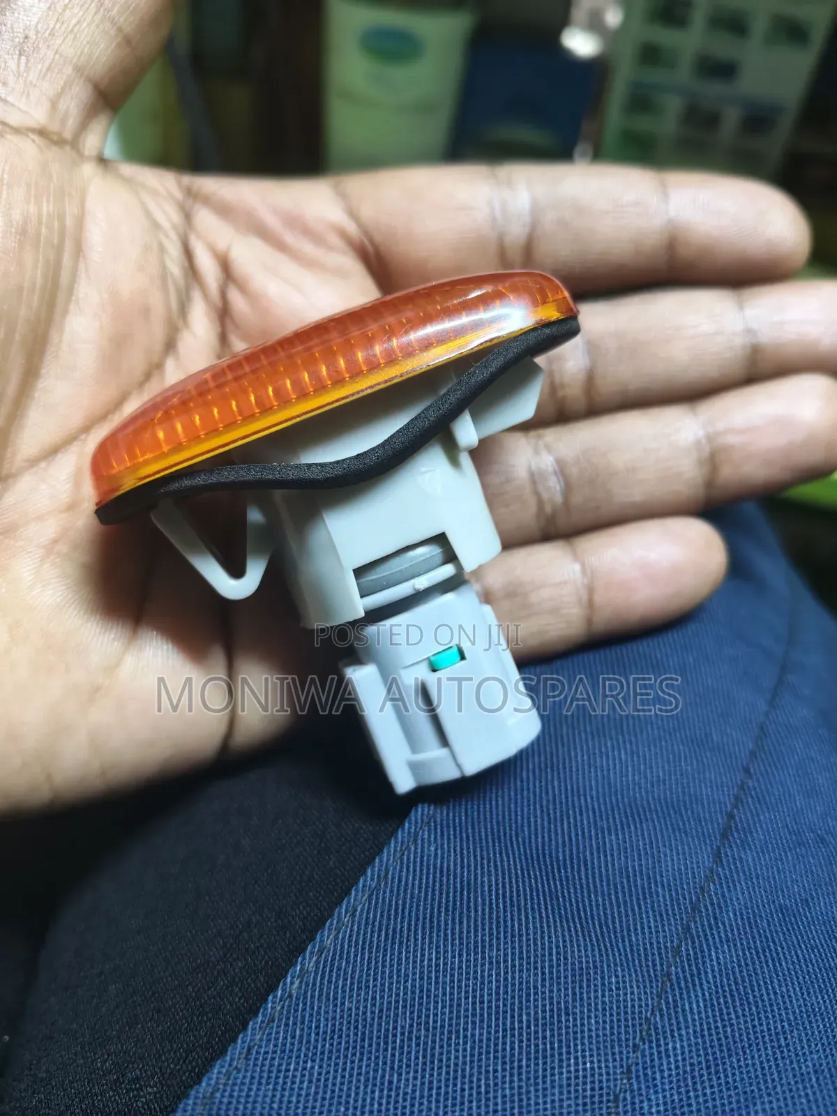 Side/Wing Indicator/Light Isuzu Dmax 2012