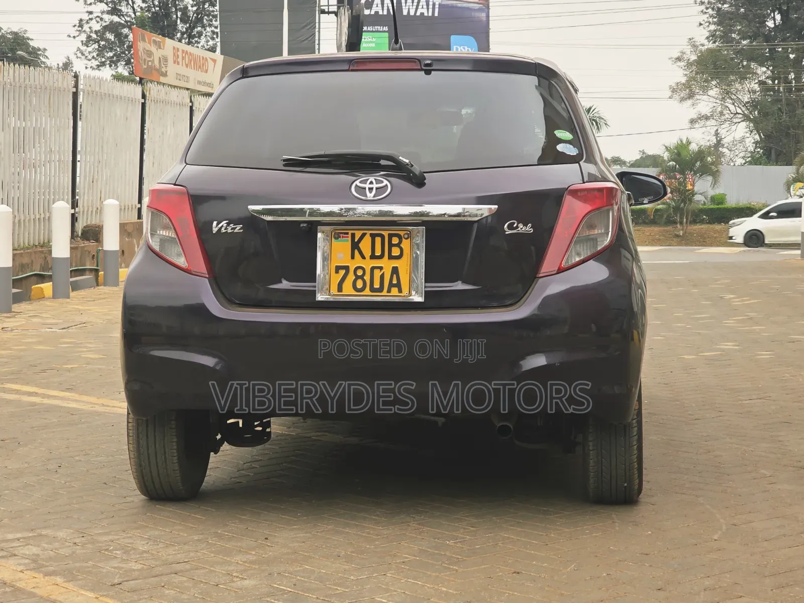 Toyota Vitz 2014