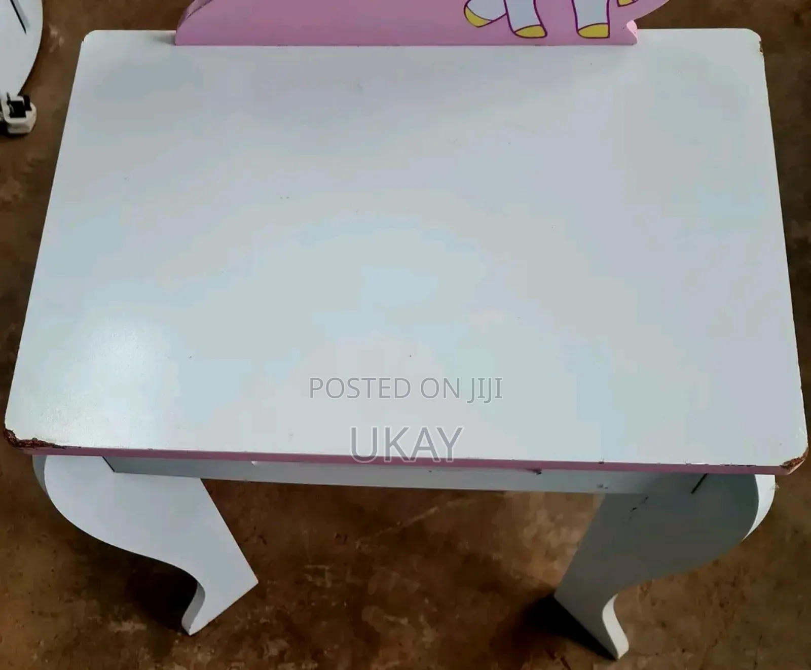 Costway Kids Vanity Makeup Dressing Table.