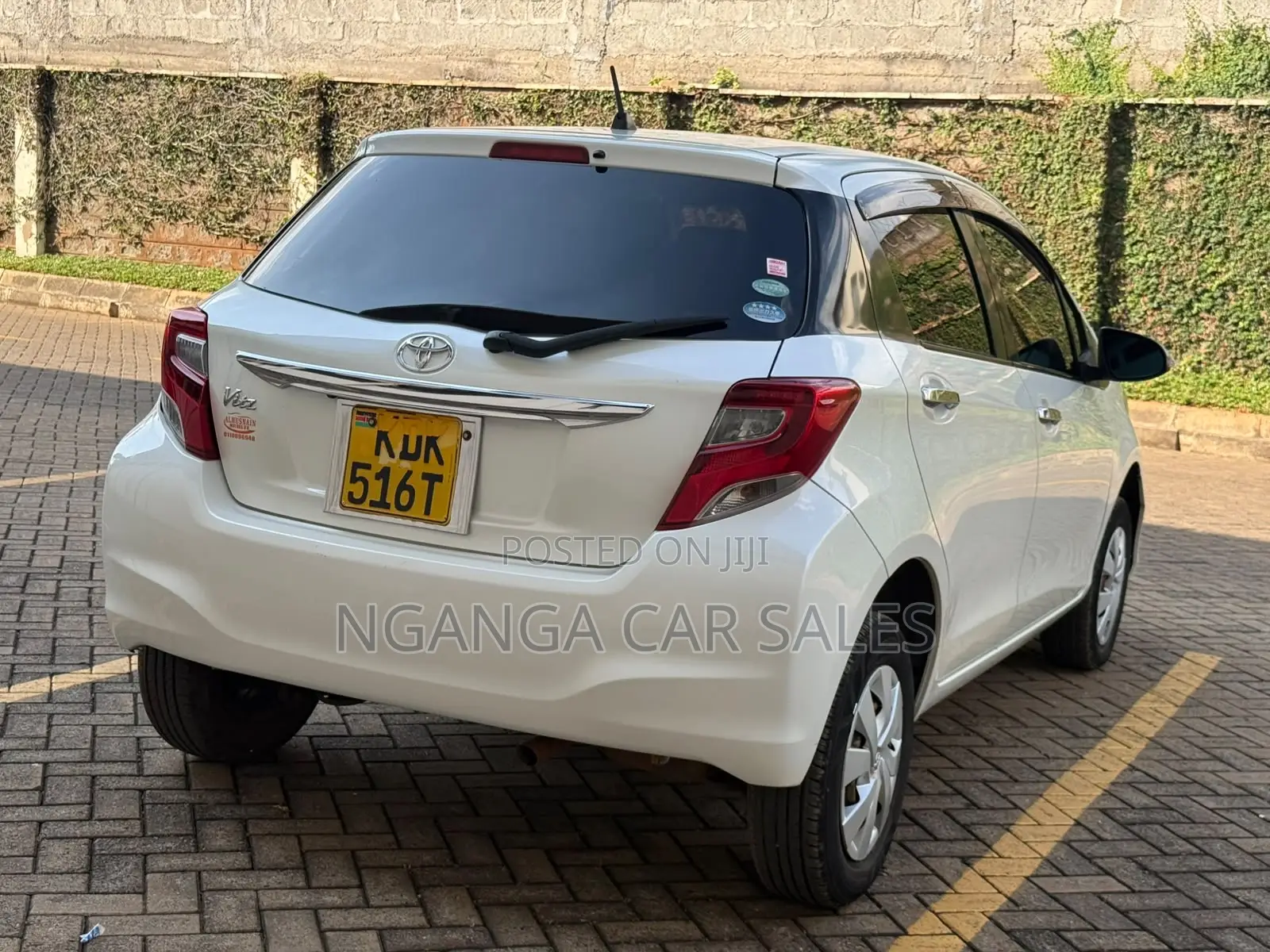 Toyota Vitz 1.3 FWD 5dr 2016 White