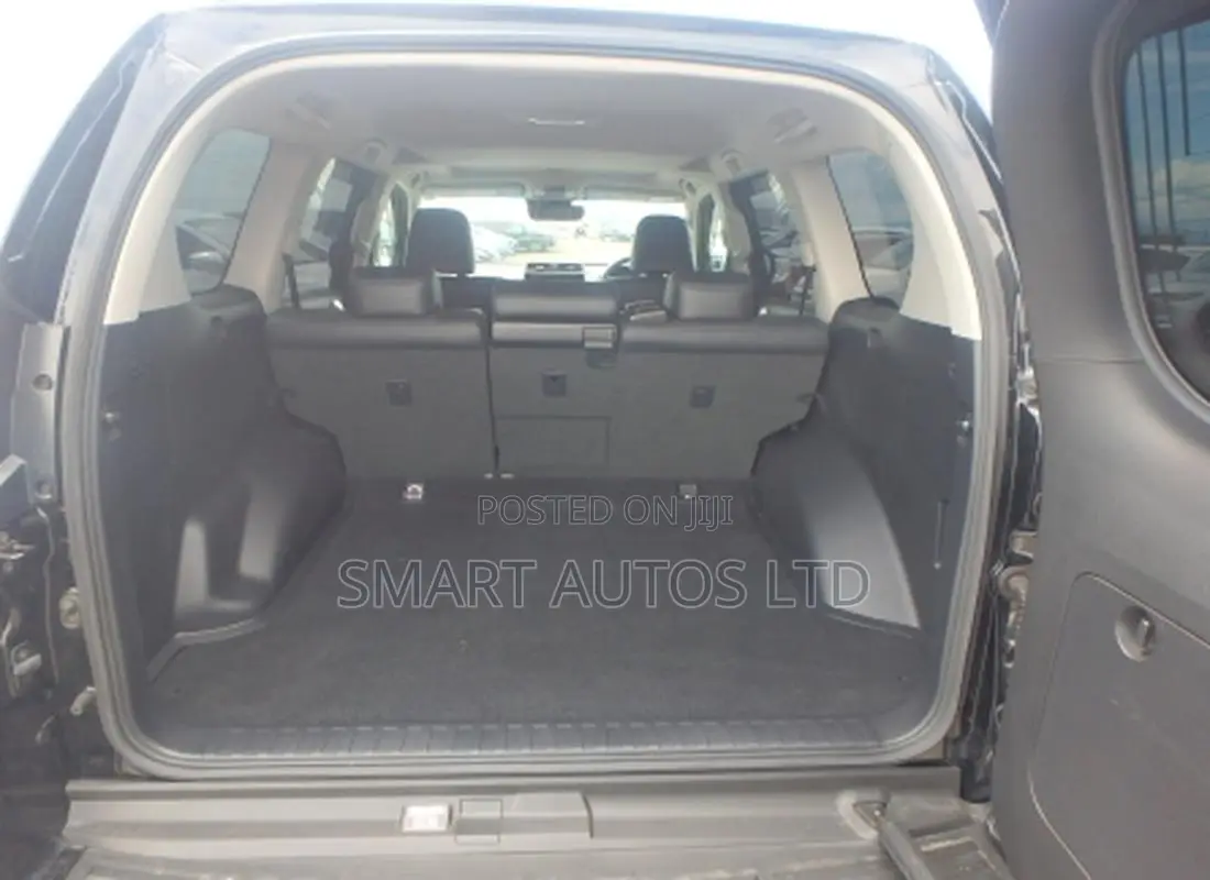 Toyota Land Cruiser Prado 2.8 2018 Black