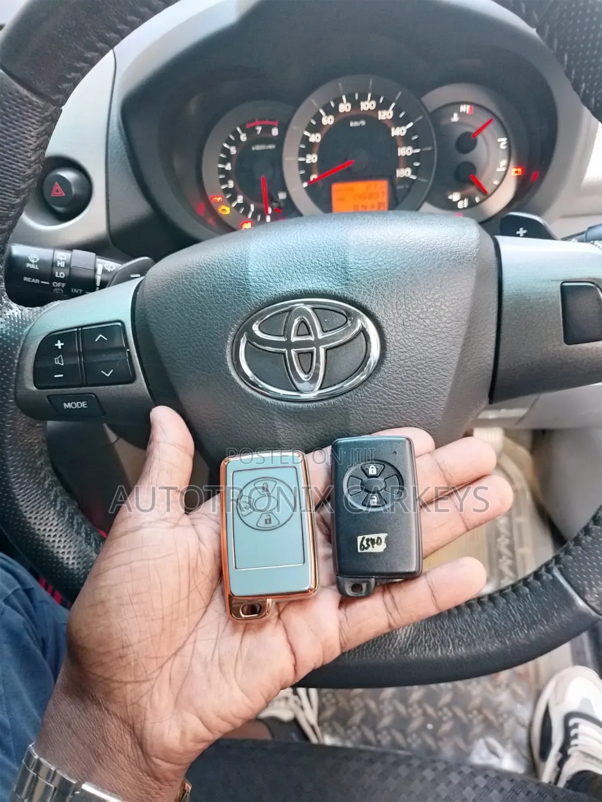 Toyota Vanguard Key Cutting