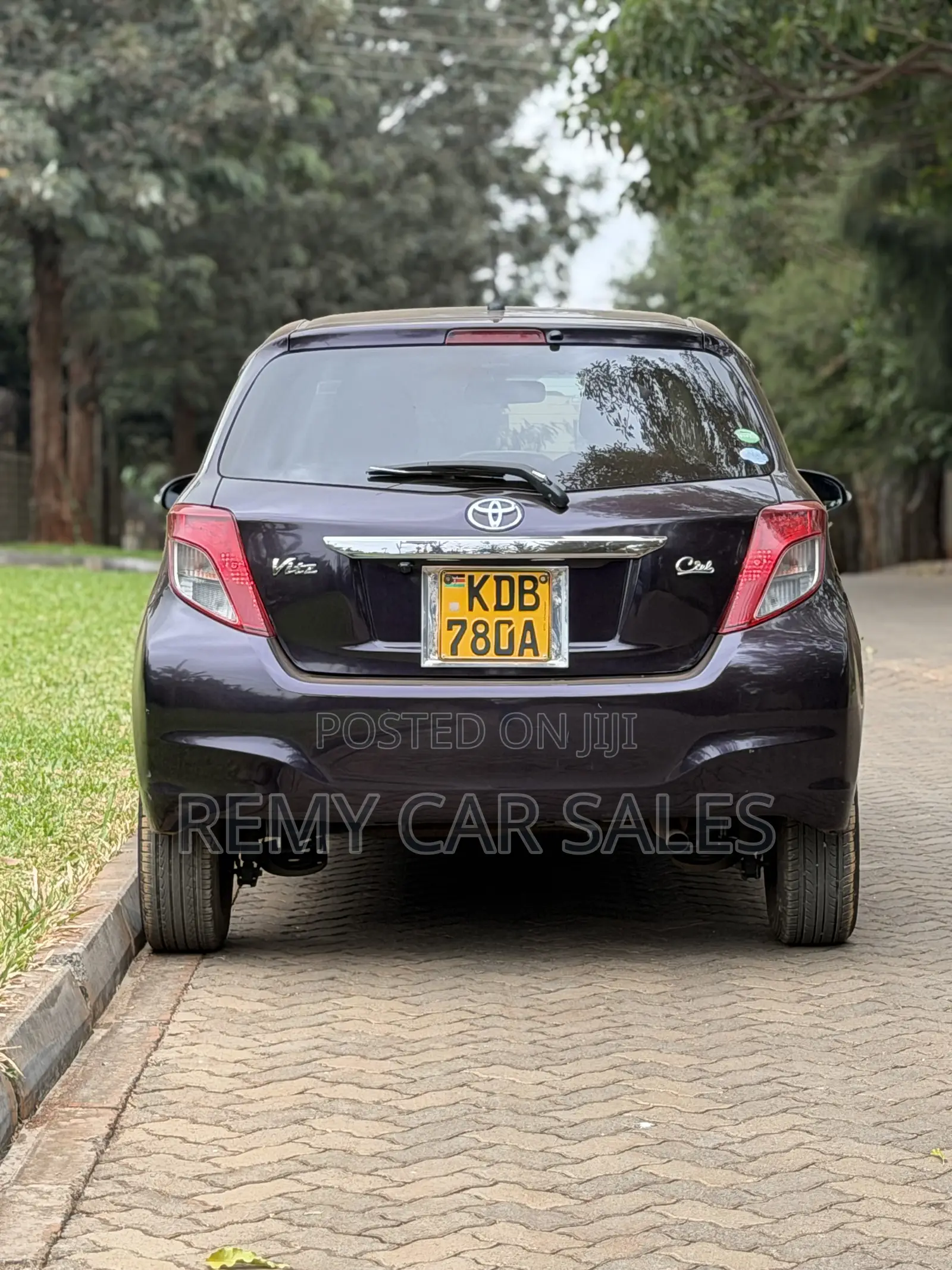 Toyota Vitz 2014 Purple
