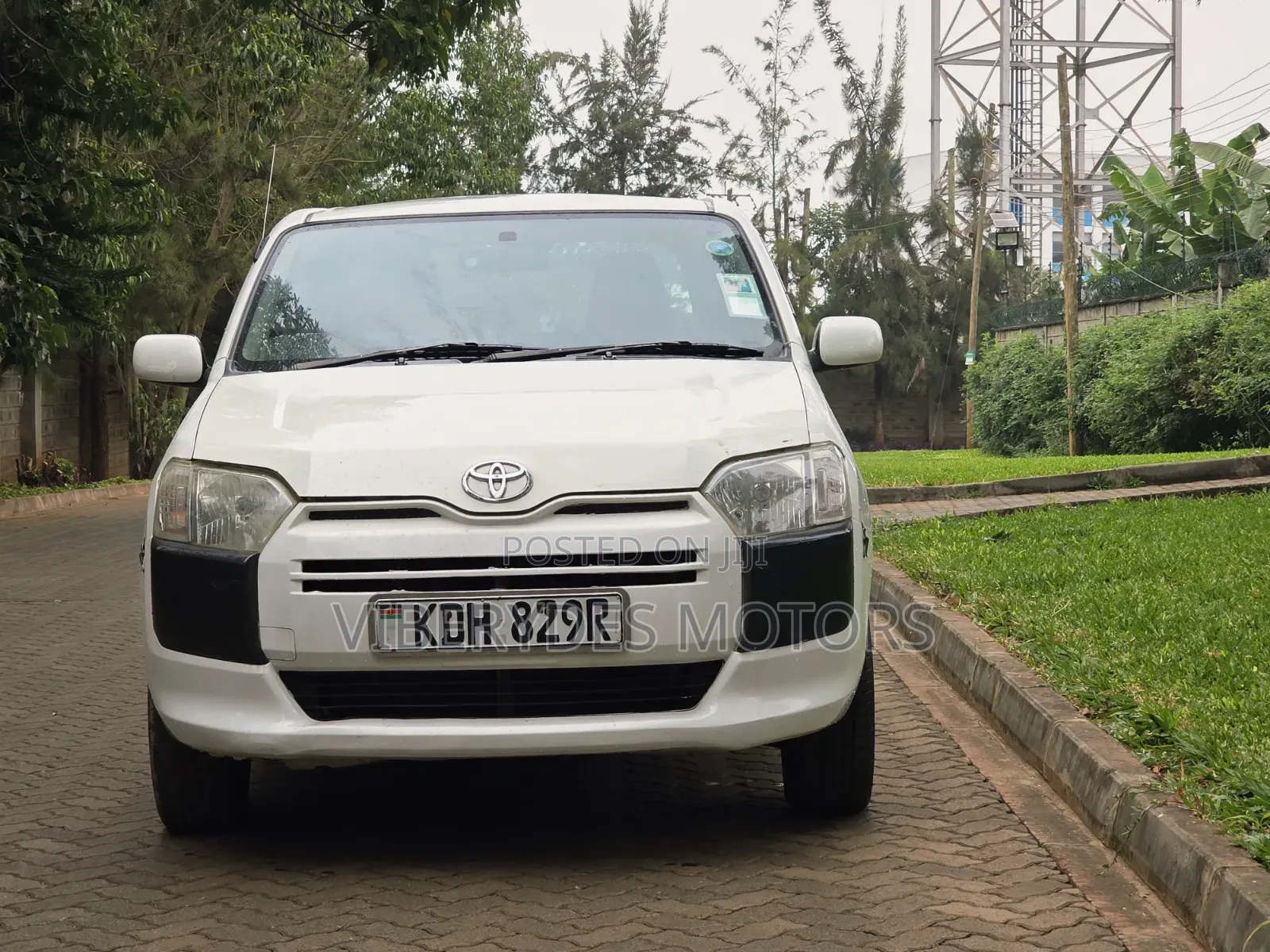 Toyota Succeed SV Premium 2014 White