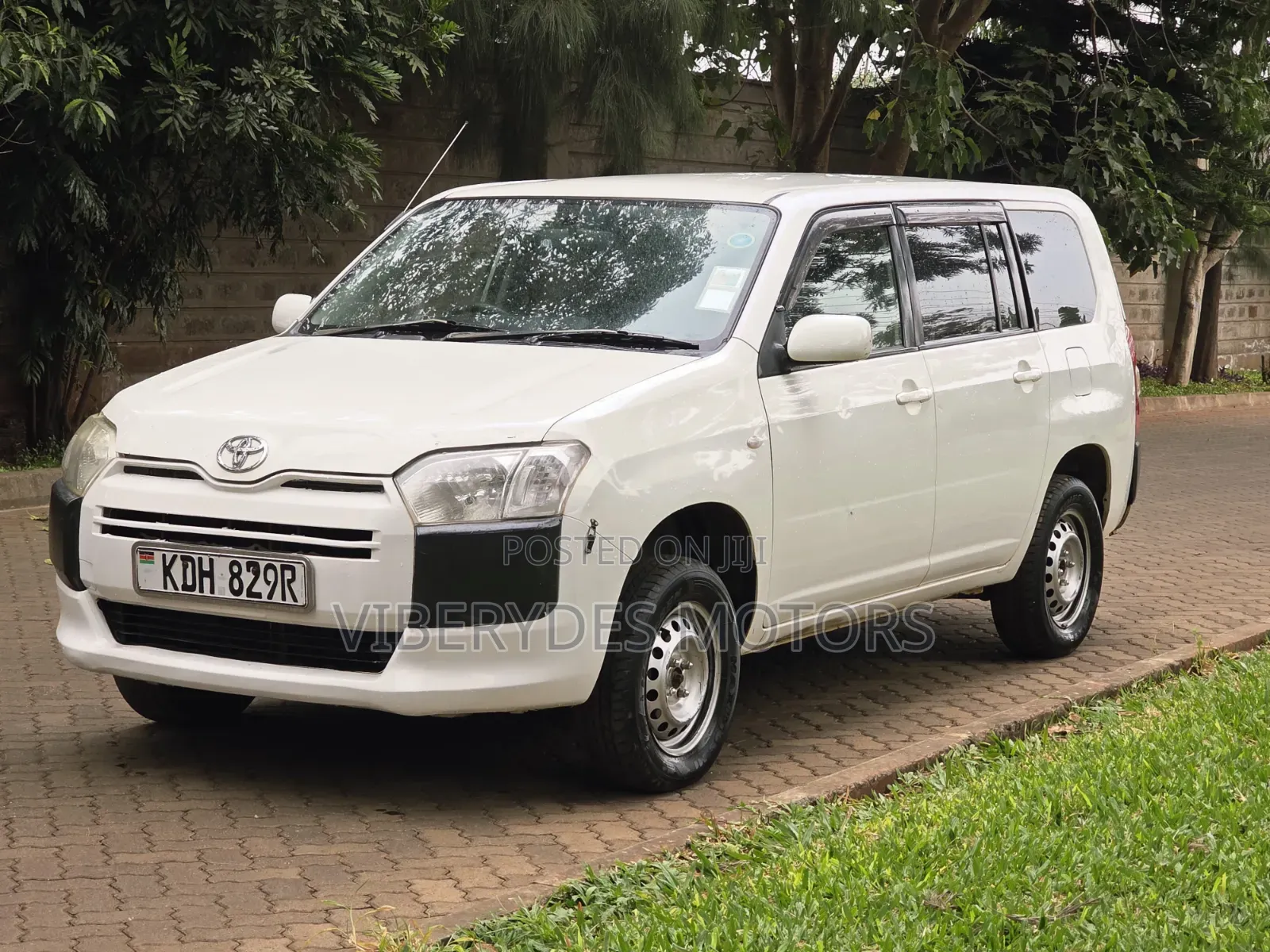 Toyota Succeed SV Premium 2014 White