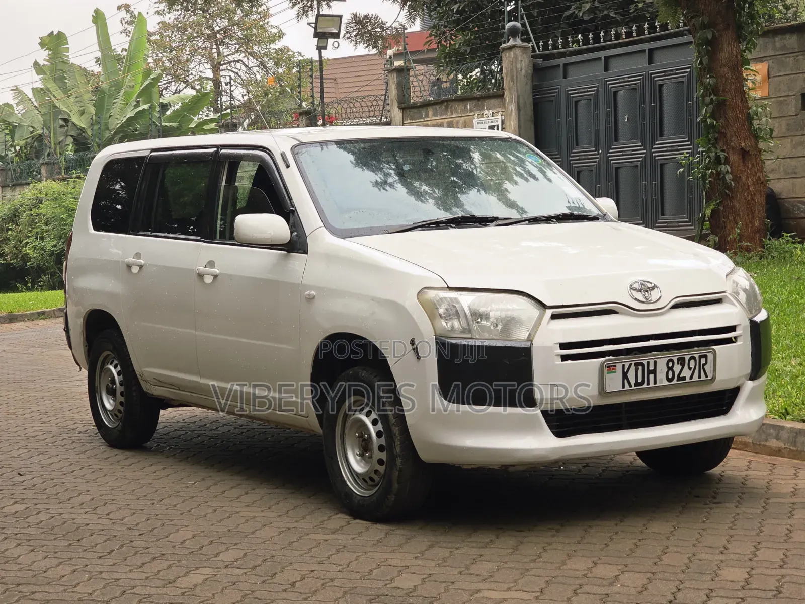 Toyota Succeed SV Premium 2014 White