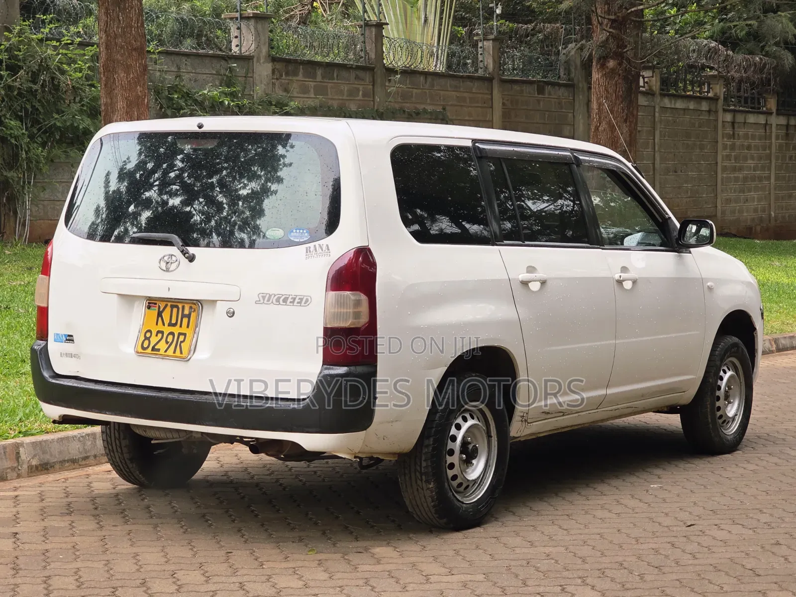 Toyota Succeed SV Premium 2014 White