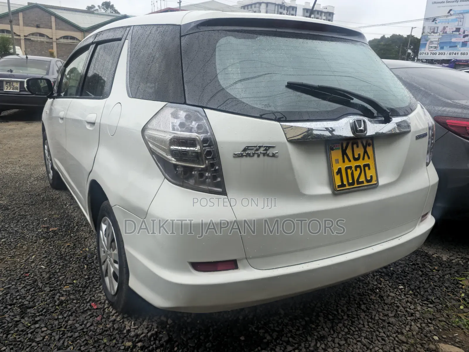 Honda Fit Shuttle 2013 White
