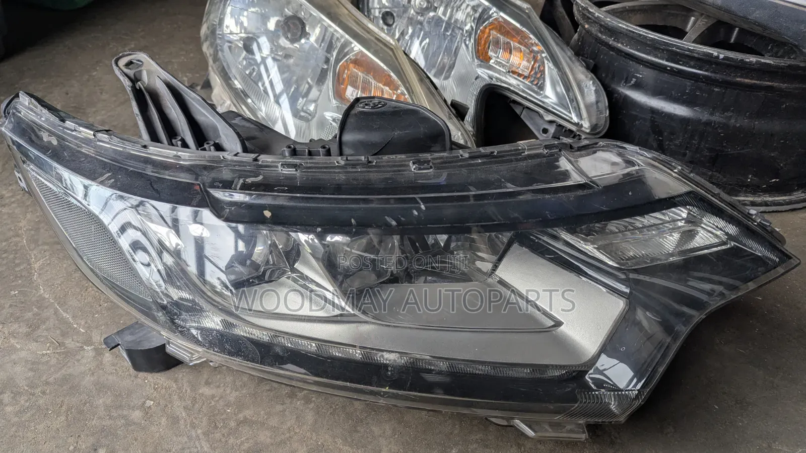 Mitsubishi Outlander Headlight 2018