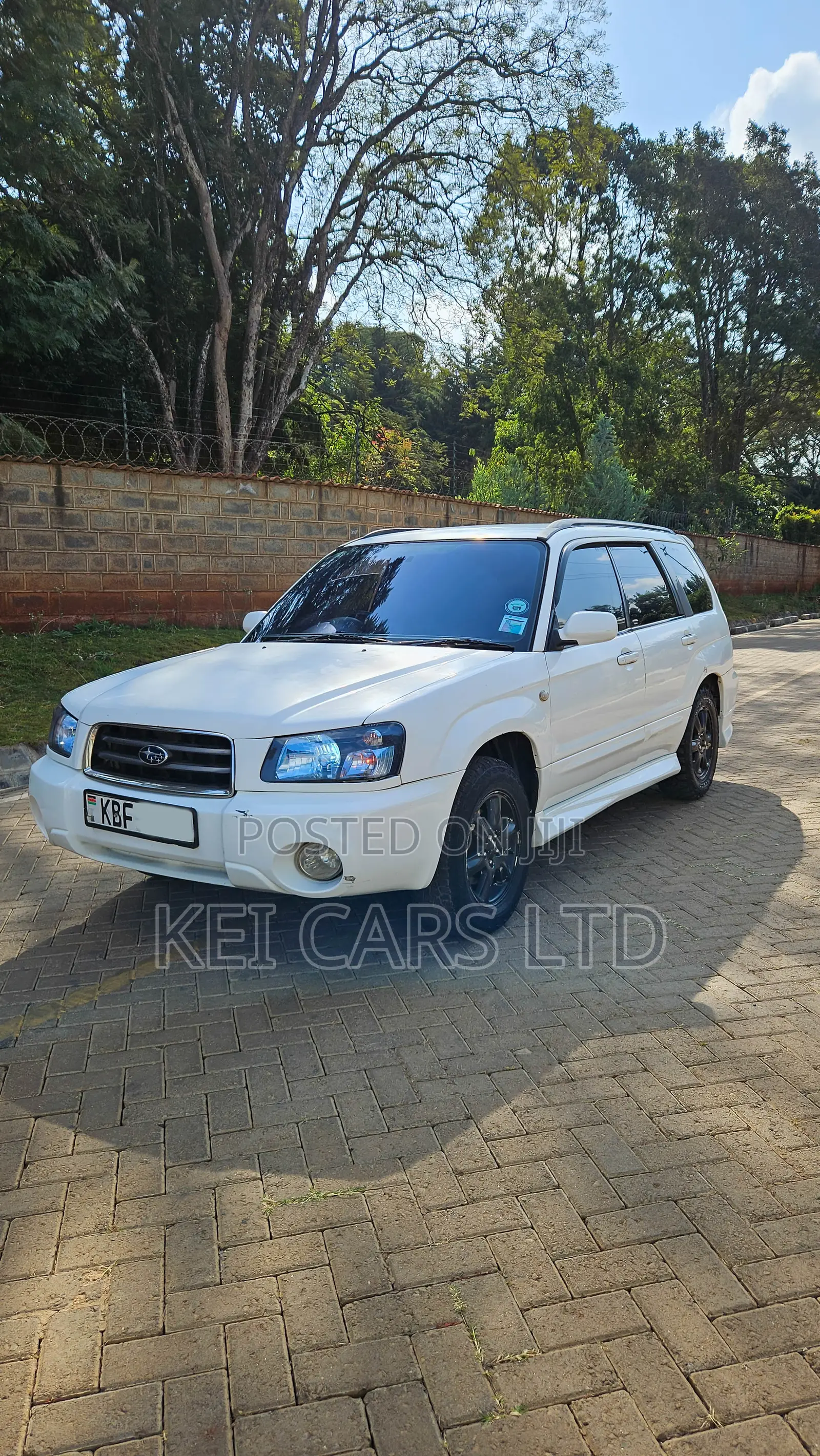 Subaru Forester 2002 White
