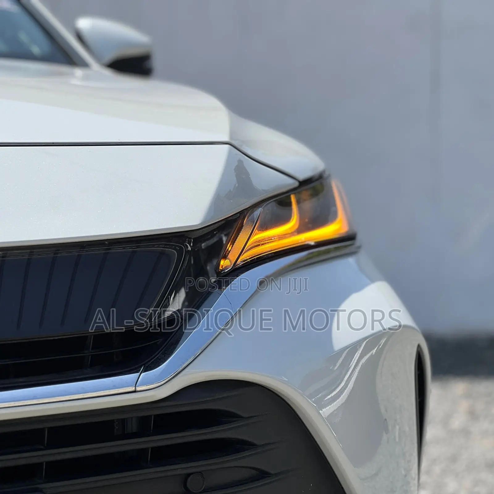 Toyota Harrier 2.0 2020  White 