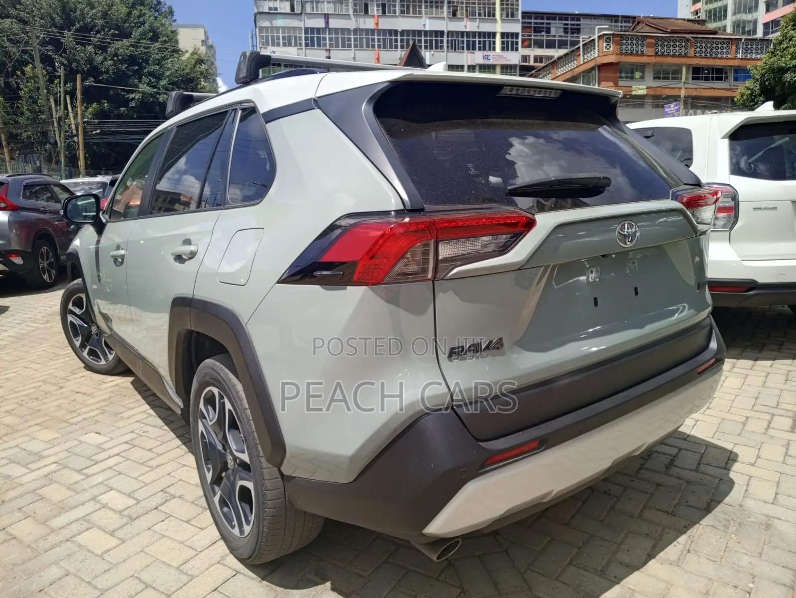 Toyota RAV4 2020 Green