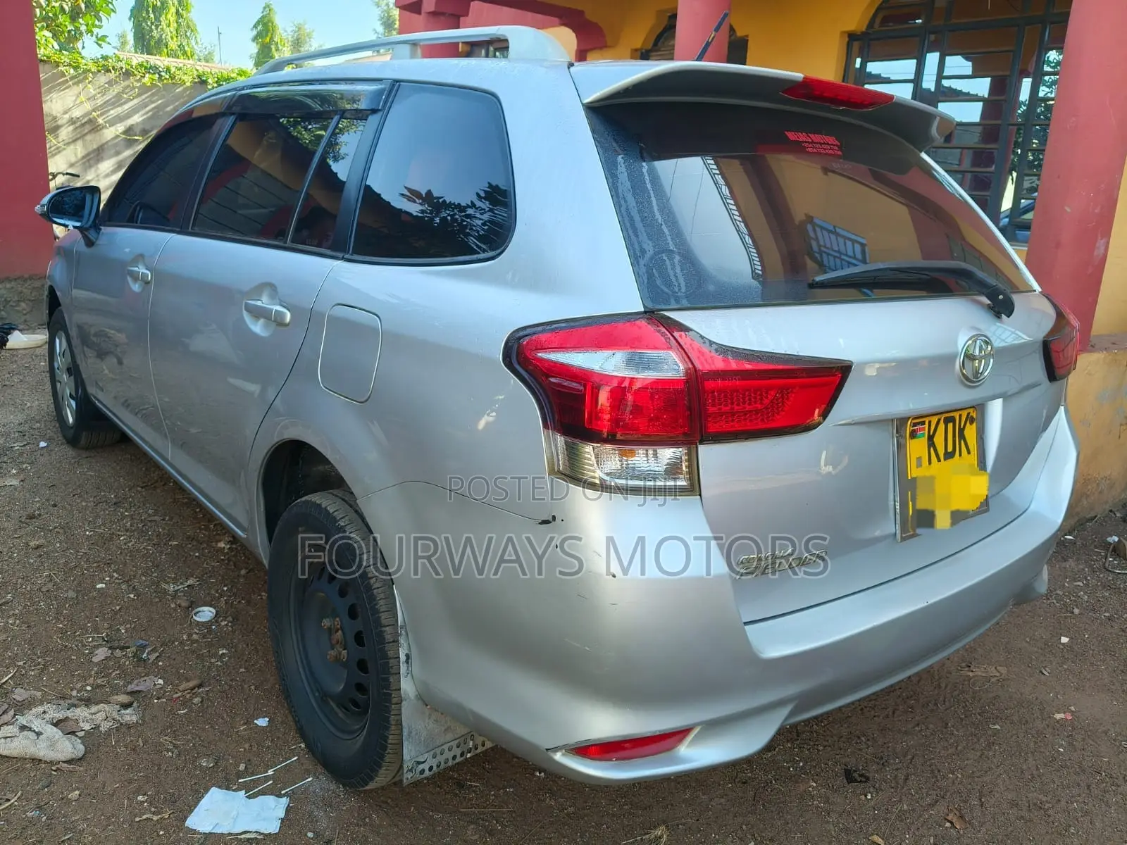 Toyota Corolla Fielder 2015 Silver