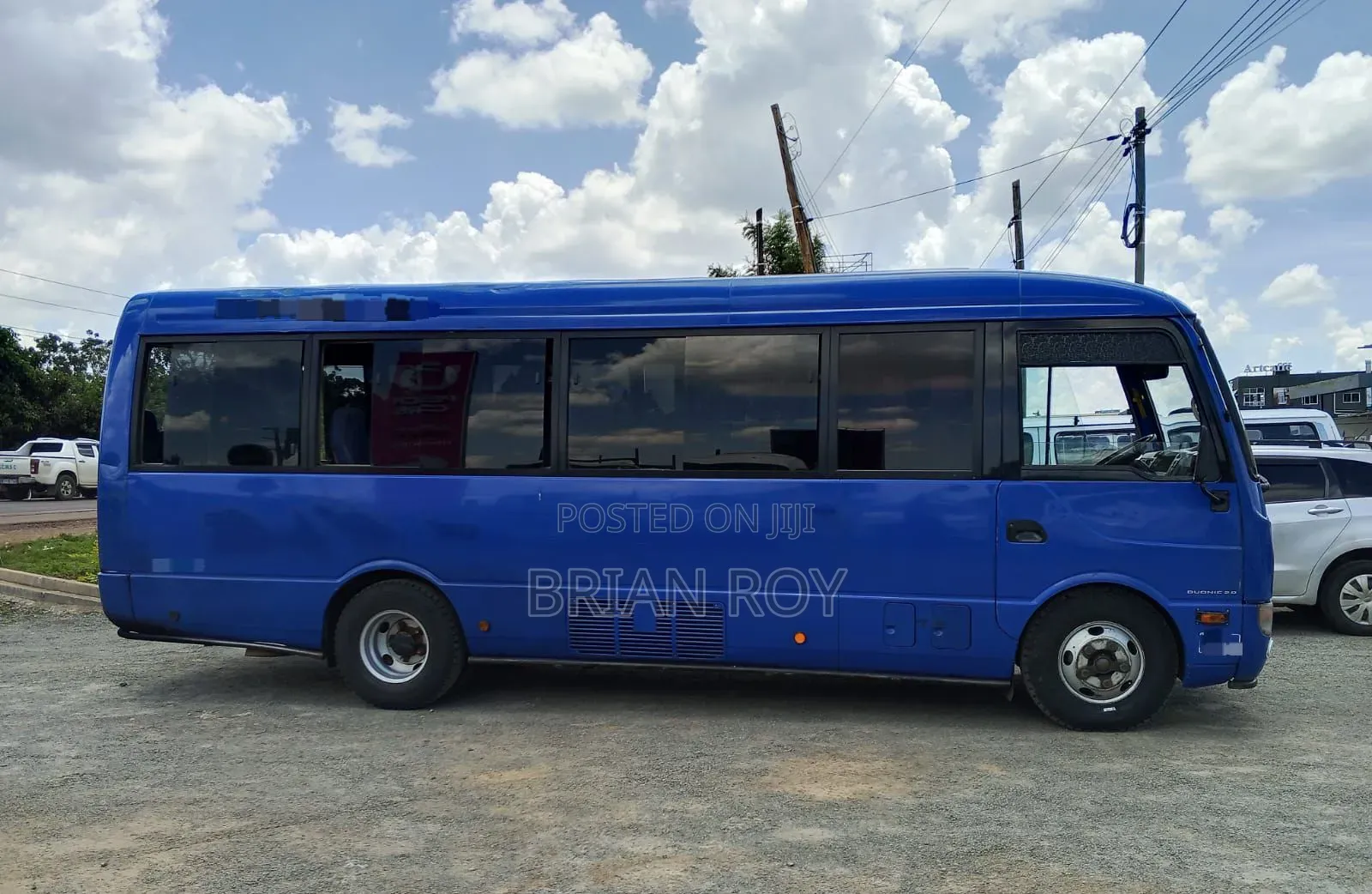 Mitsubishi Fuso Rosa 2017 Blue