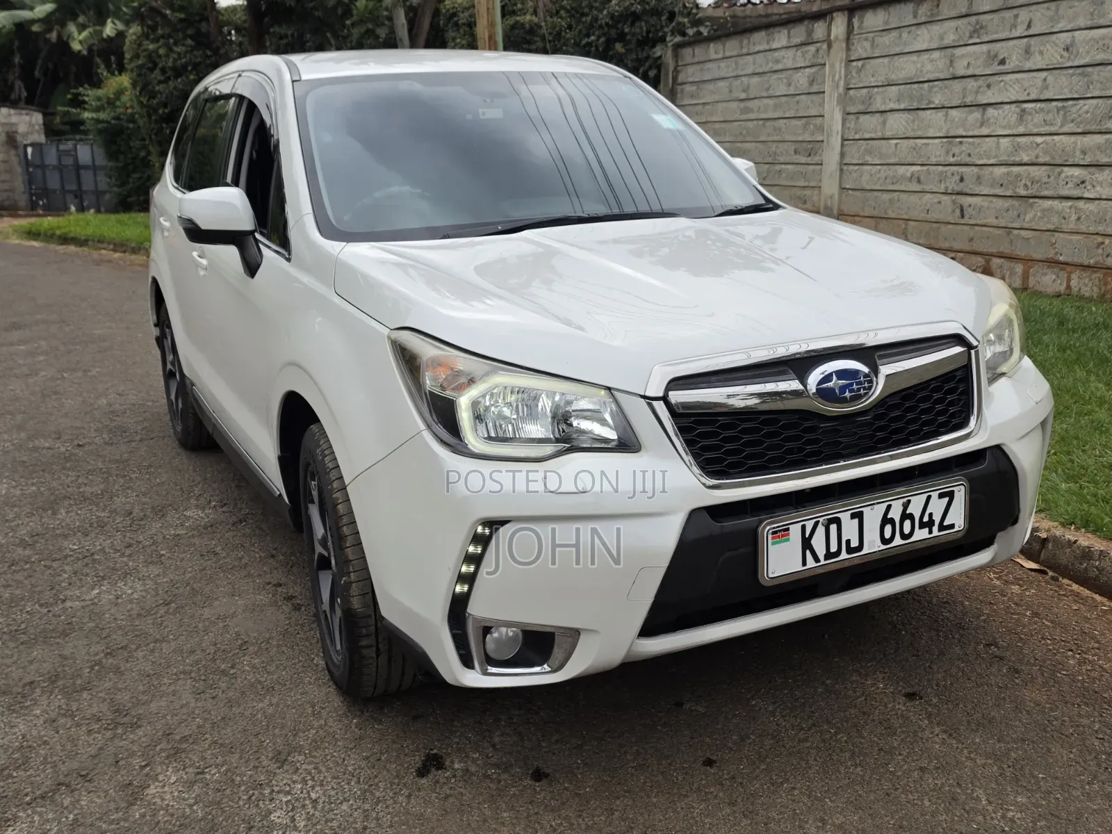 Subaru Forester 2.0XT Premium 4dr SUV AWD (2.0L 4cyl Turbo CVT) 2015 White