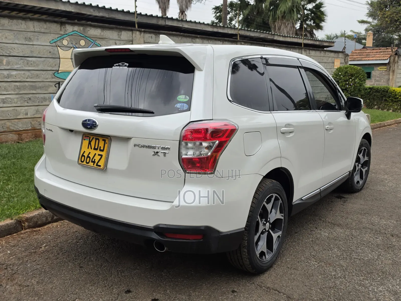 Subaru Forester 2.0XT Premium 4dr SUV AWD (2.0L 4cyl Turbo CVT) 2015 White