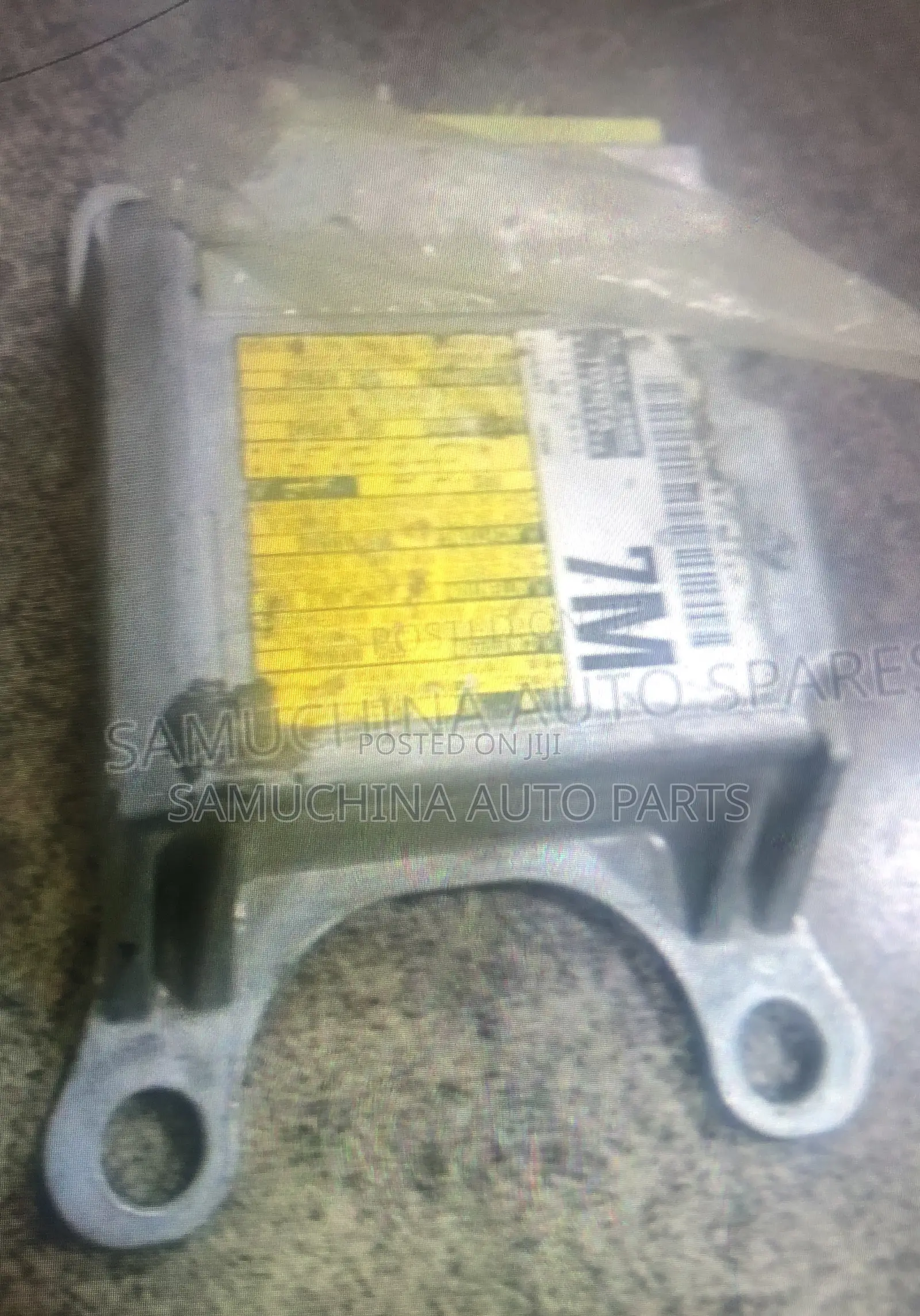 SRS Unit /Airbag Computer Toyota Rumion