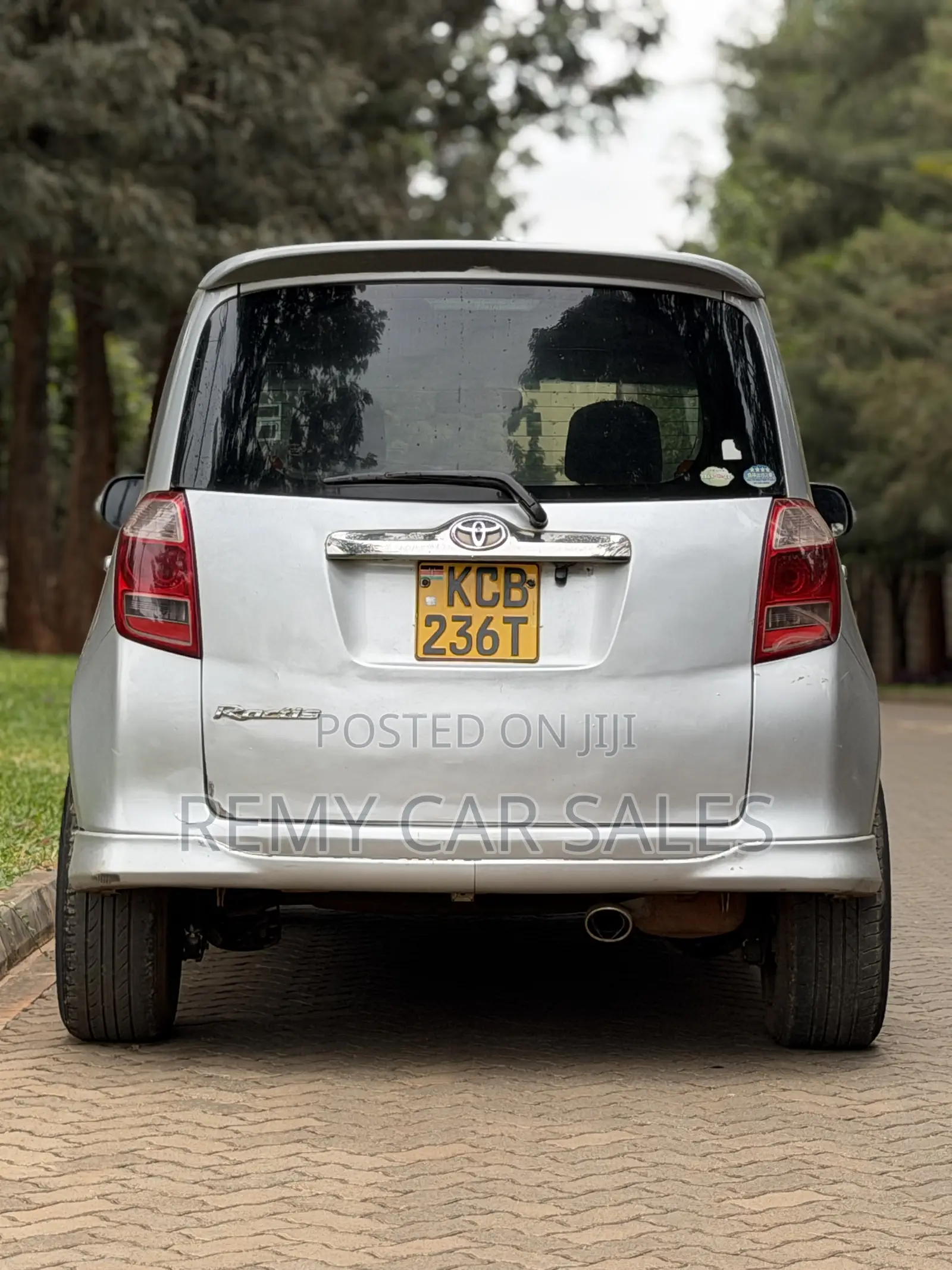 Toyota Ractis 2007 Silver