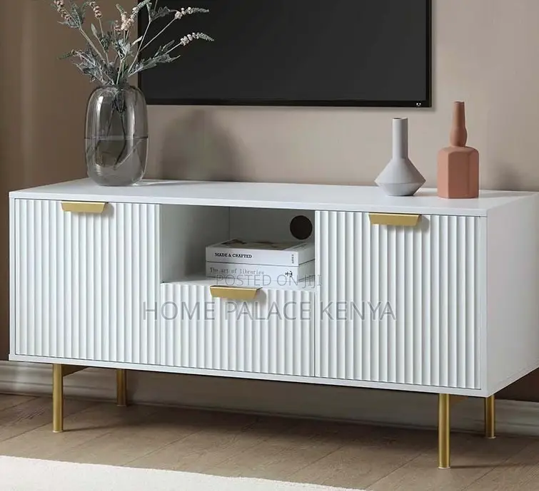 Tv Cabinet: Whited Carved Fluted Tv Stand With Gold Accents