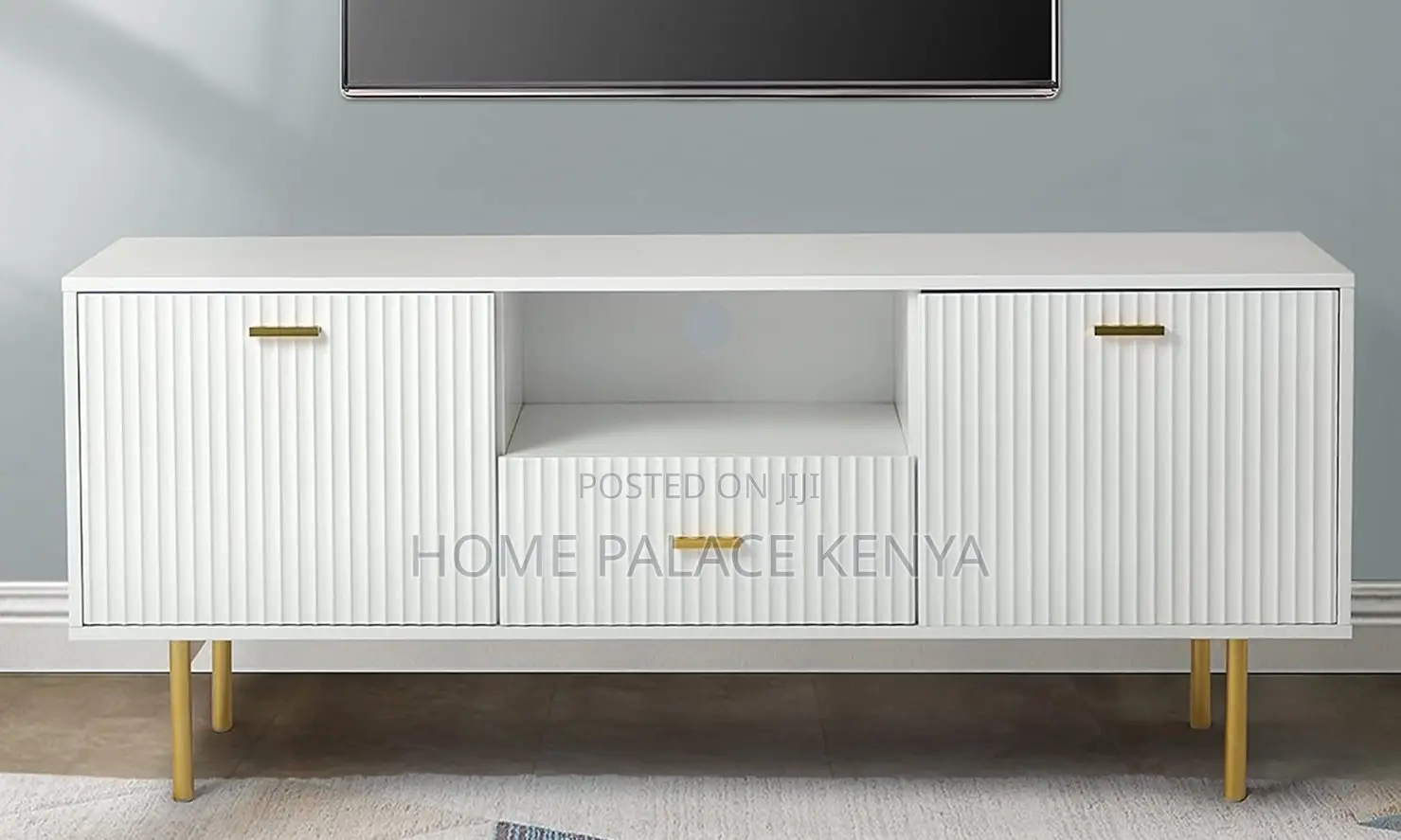 Tv Cabinet: Whited Carved Fluted Tv Stand With Gold Accents