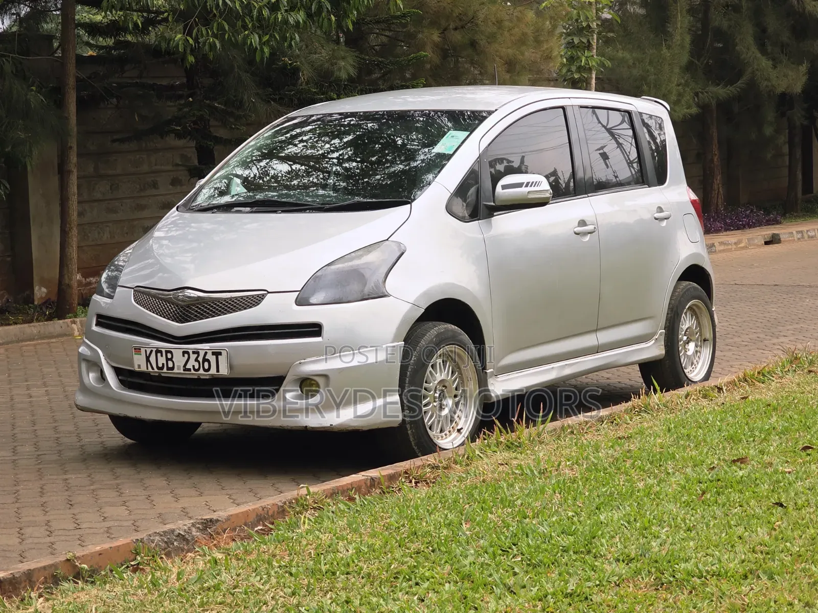 Toyota Ractis 2007