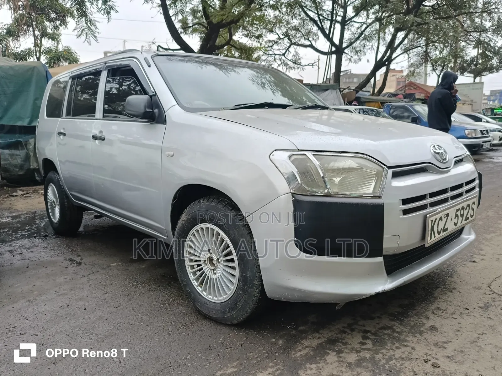 Toyota Succeed SV Premium 2014 Silver