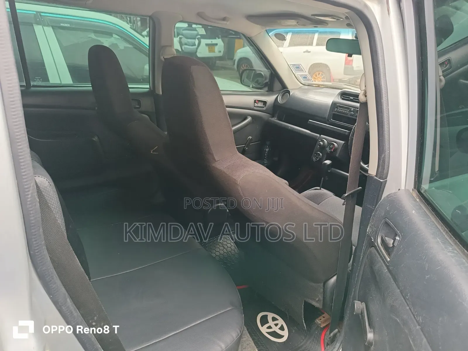 Toyota Succeed SV Premium 2014 Silver