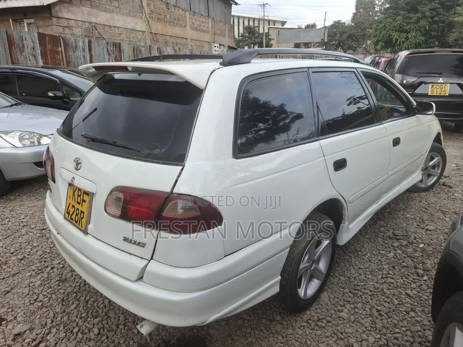 Toyota Caldina 2001 White