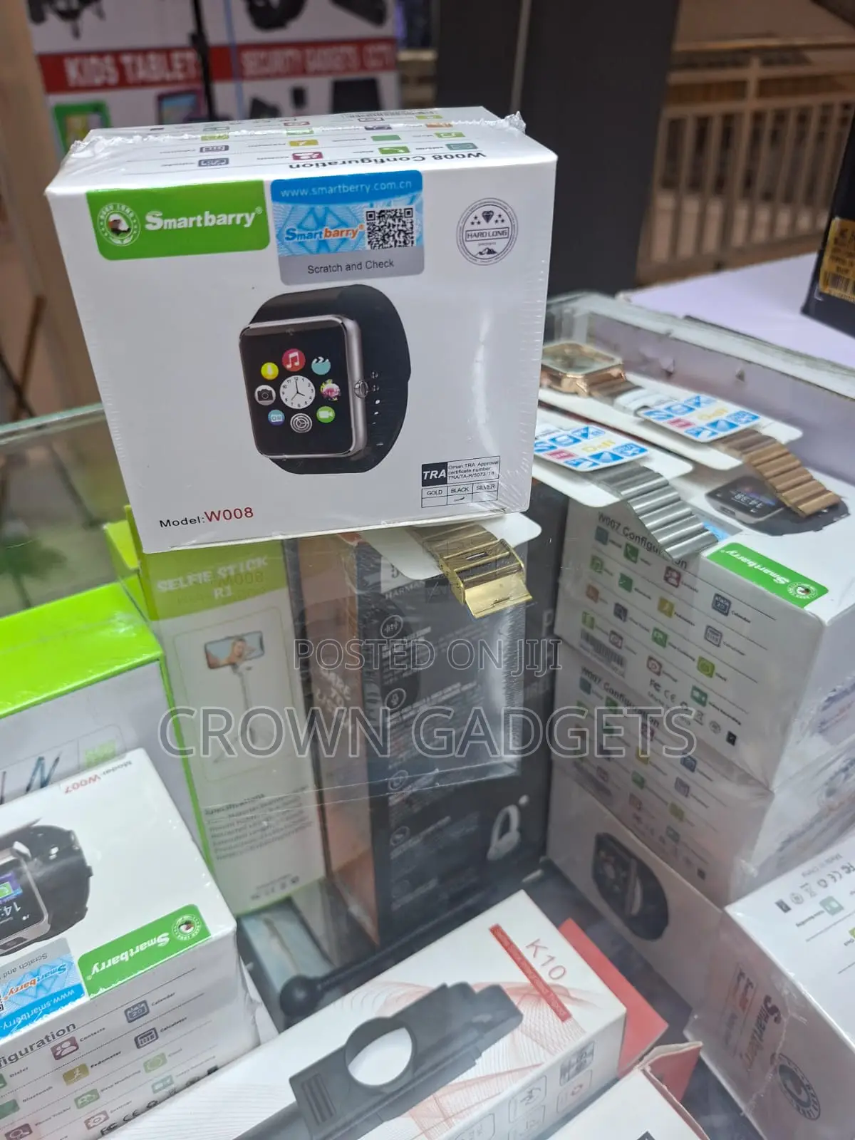 W008 Touchscreen Smart Watch With Sim Card and Bluetooth