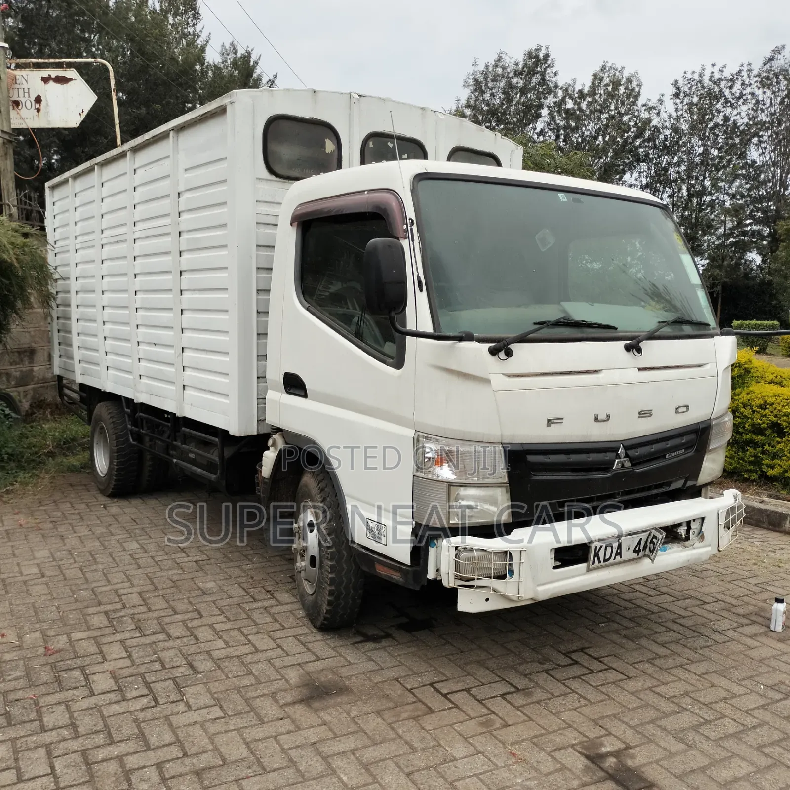 Mitsubishi Fuso Canter Lorry