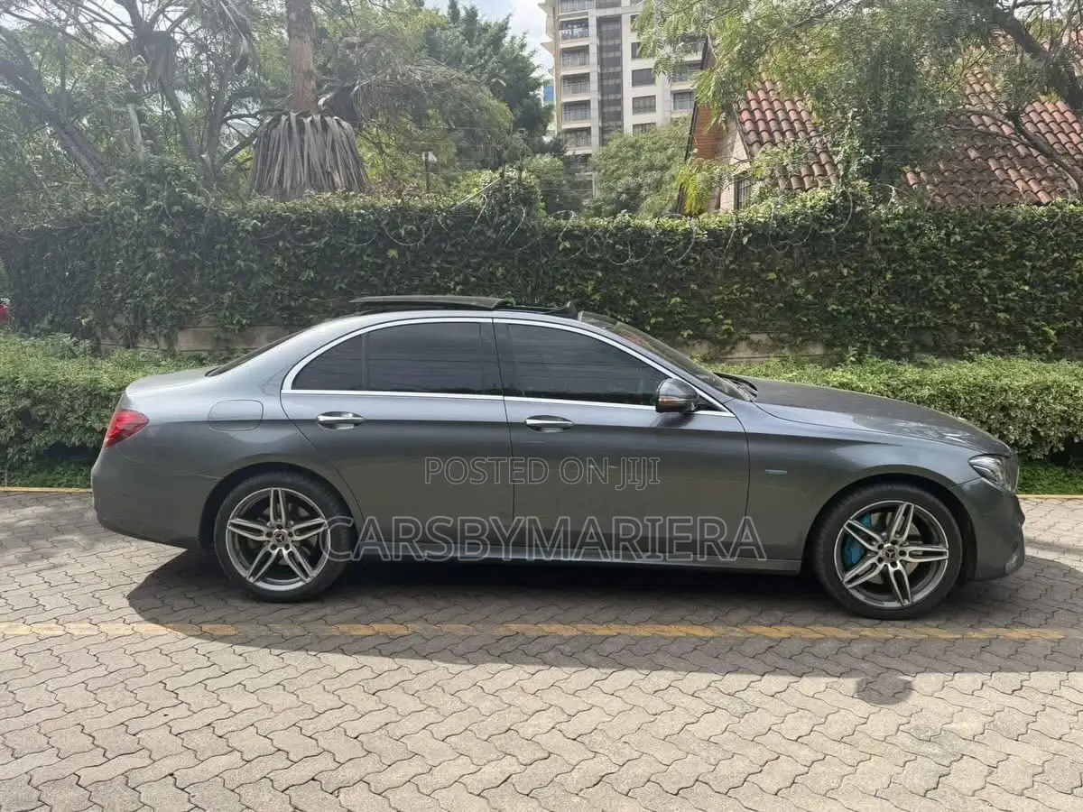 Mercedes-Benz E350e 2017 Silver