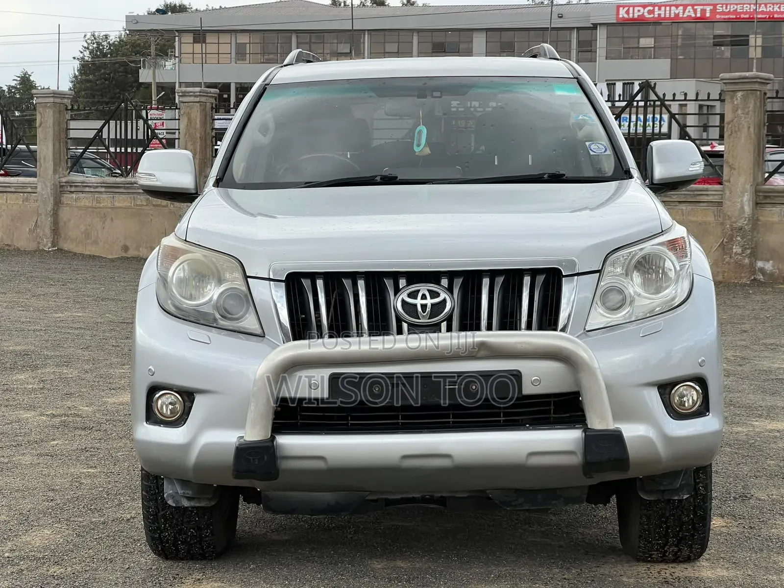 Toyota Land Cruiser Prado 2010 Silver