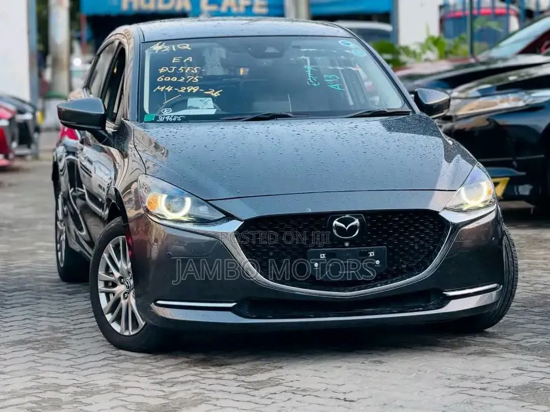 Mazda 2 2021