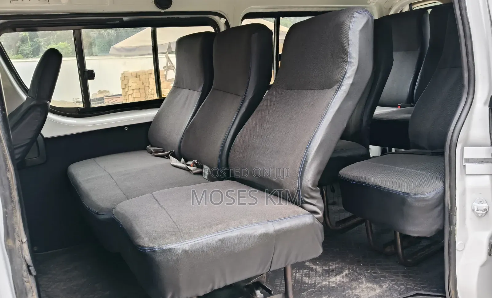 Toyota HiAce 2013 White