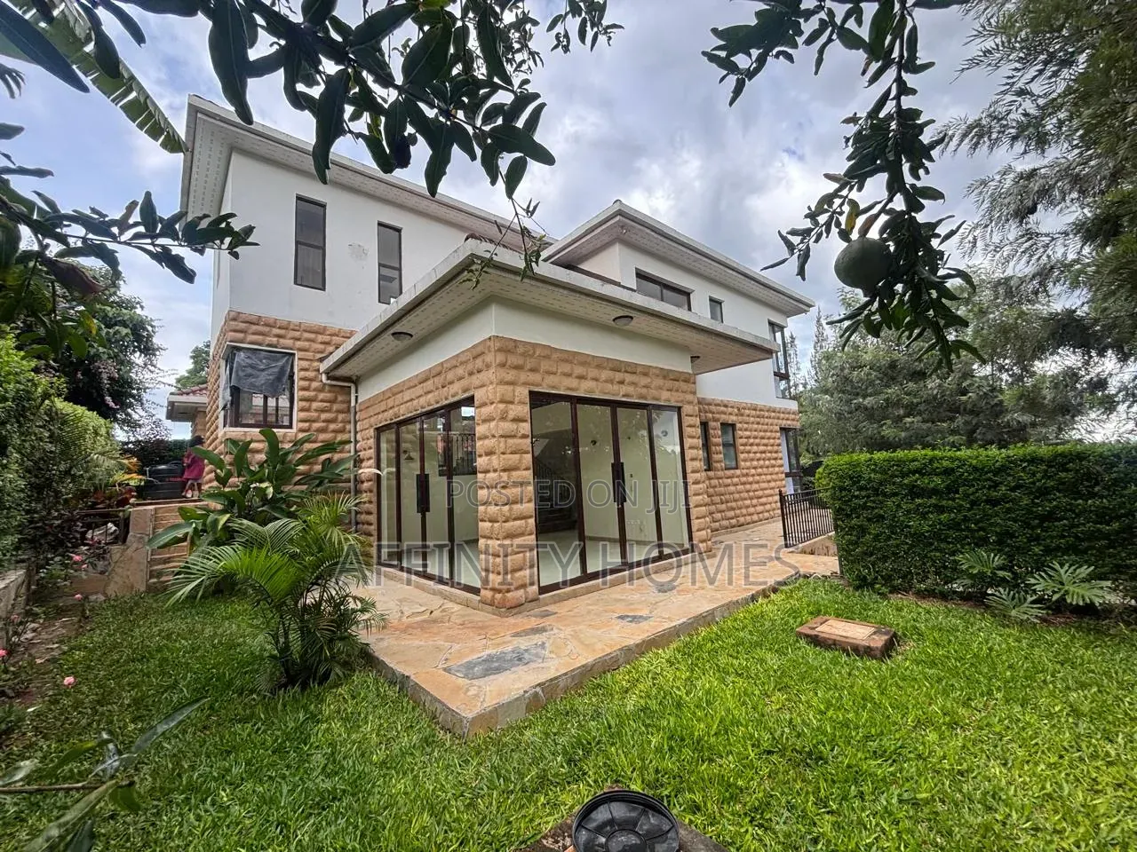 4bdrm House in Migaa, Riabai for rent