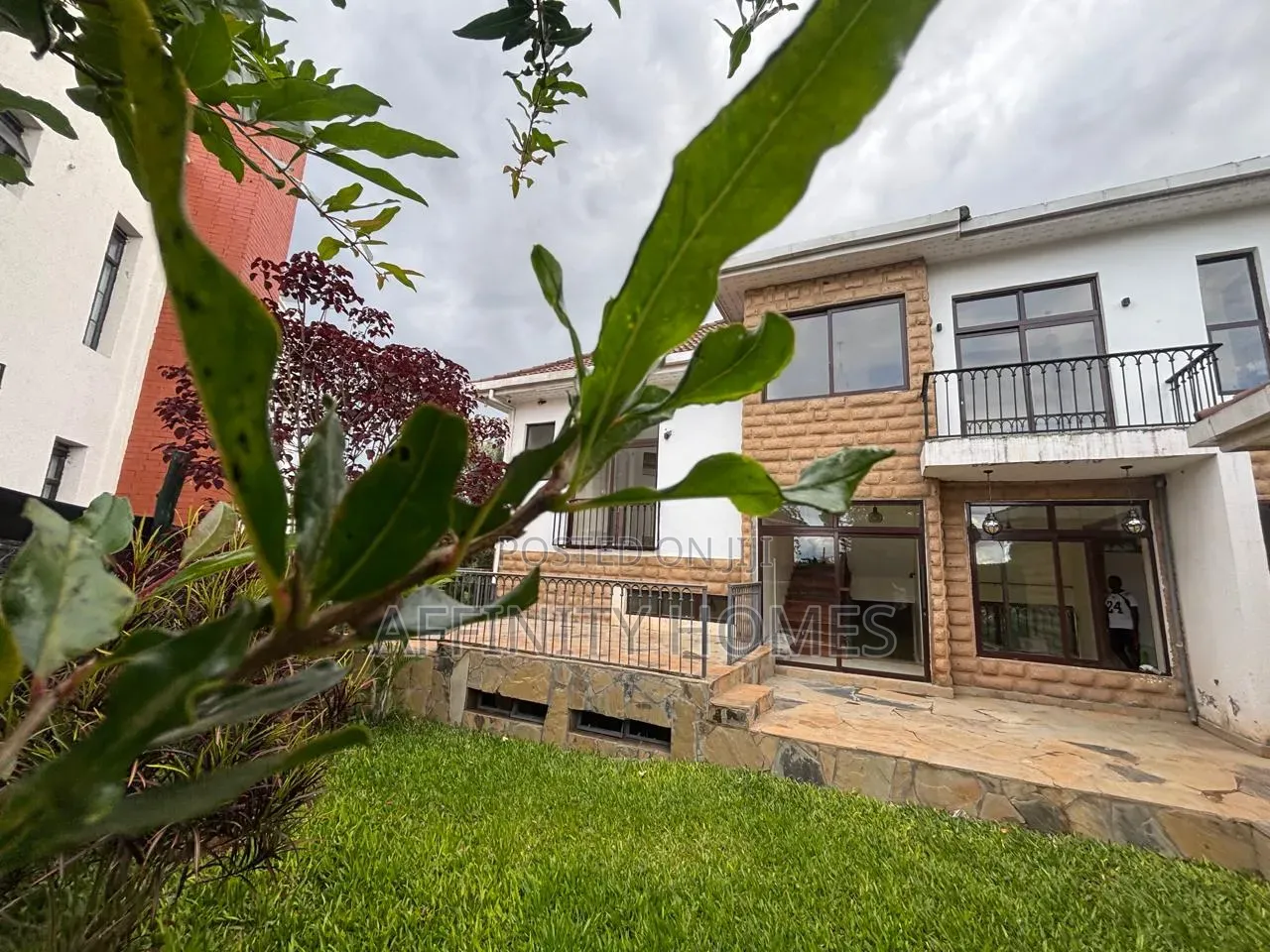 4bdrm House in Migaa, Riabai for rent