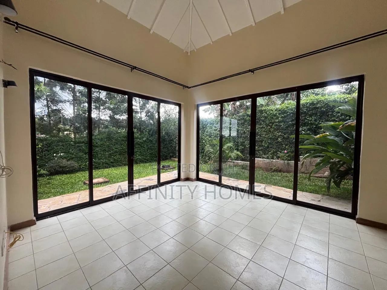 4bdrm House in Migaa, Riabai for rent