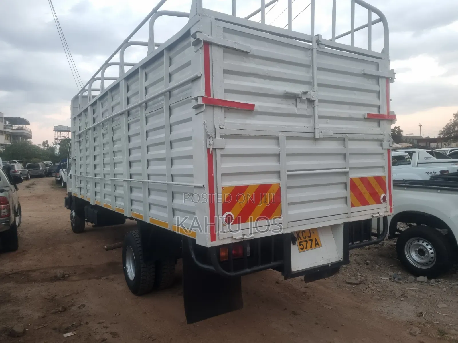 Isuzu FRR Truck