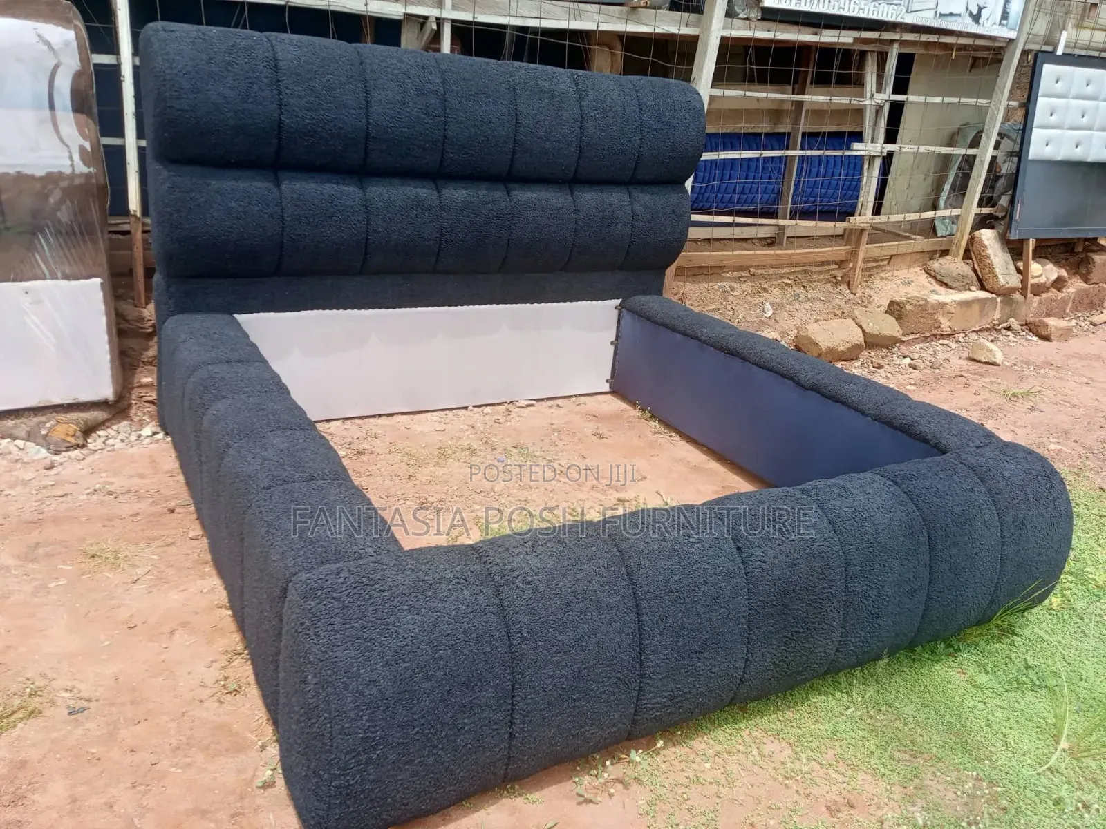 Black Bubble Bed Size 5 by 6